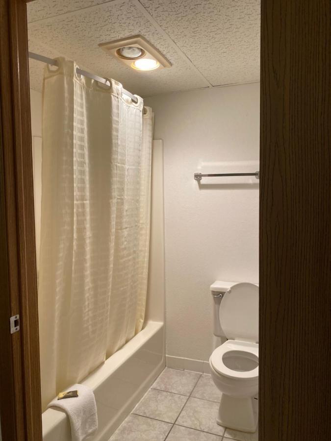 Americas Best Value Inn Champaign Ngoại thất bức ảnh