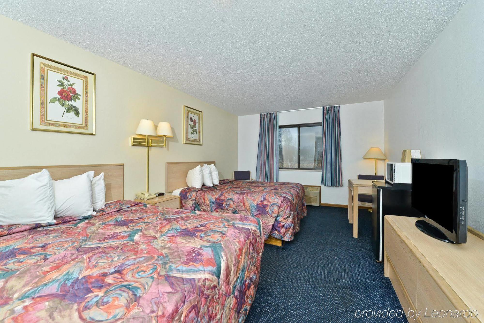 Americas Best Value Inn Champaign Ngoại thất bức ảnh