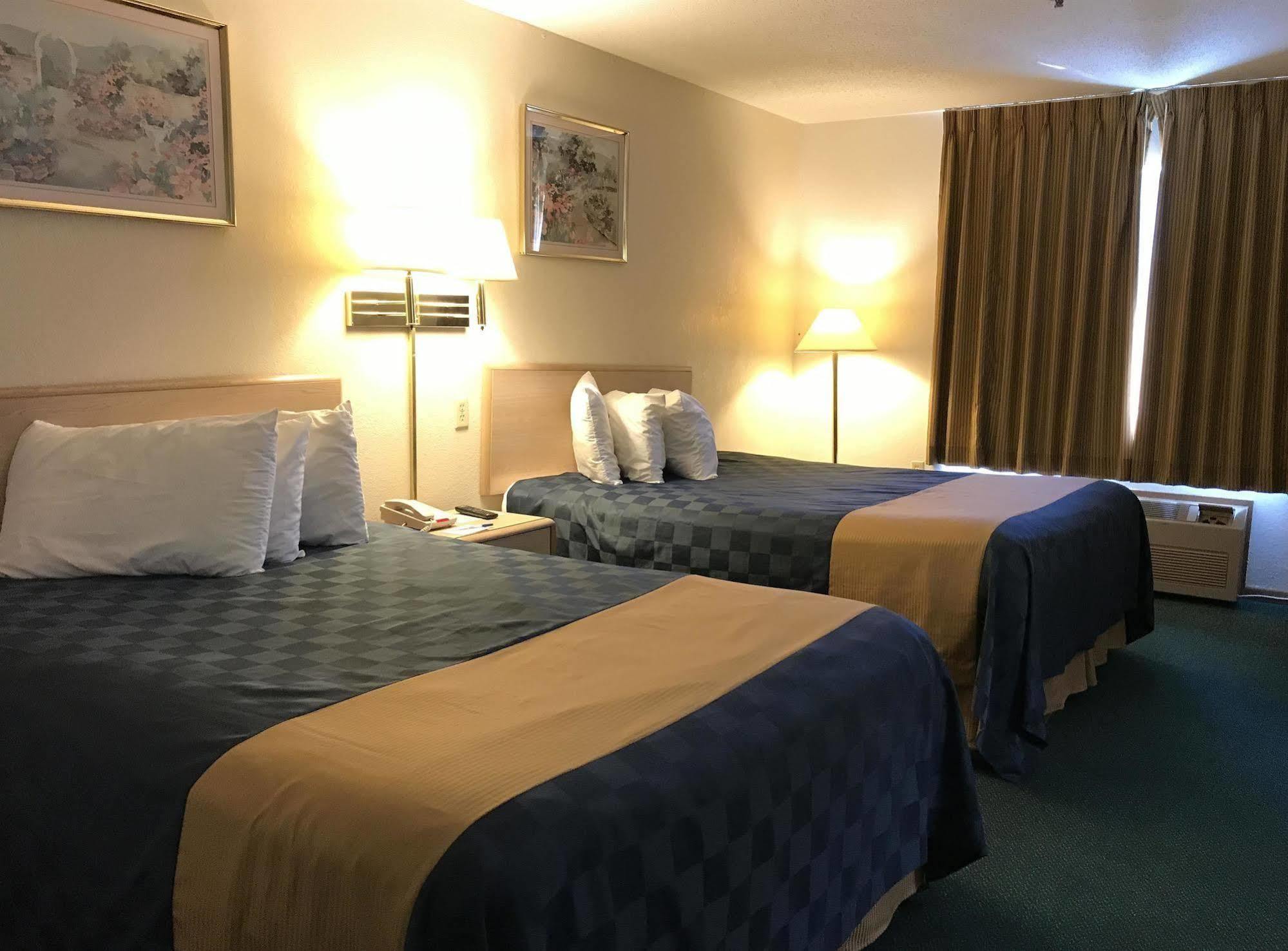 Americas Best Value Inn Champaign Ngoại thất bức ảnh